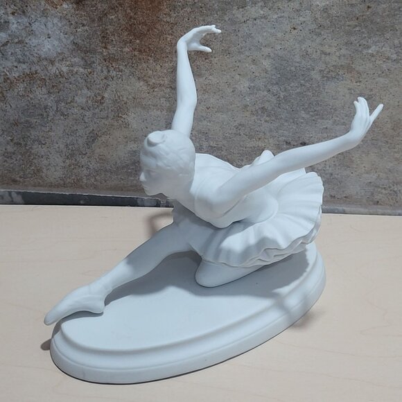 Edward Marshall Boehm Bisque Porcelain Ballet Figurine Swan Lake - Picture 13 of 15